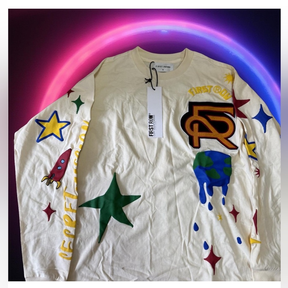 First Row Out Of This World Long Sleeve Tee XXL Beige Streetwear Graphic